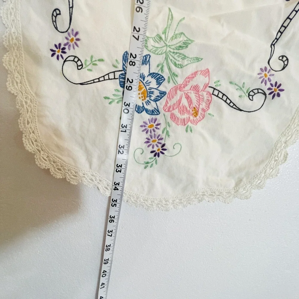 Hand Embroidered Floral Cotton Table‎ Runner Crochet Edge White Multicolor Decor